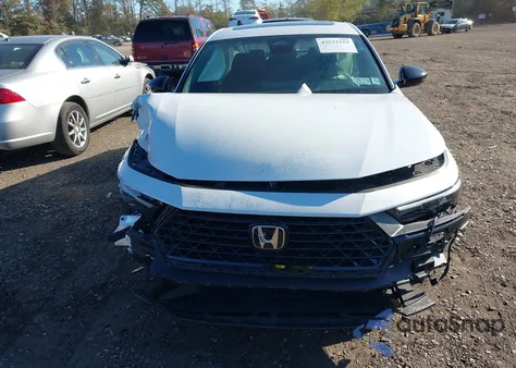 2025 Honda Accord Hybrid Sport z USA, uszkodzony, nr VIN 1HGCY2F52SA004246